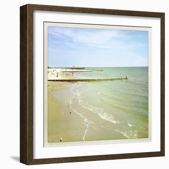 Bay View I-Alicia Ludwig-Framed Photographic Print