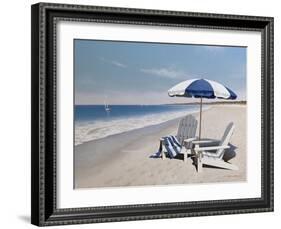 Beach Bum-Zhen-Huan Lu-Framed Giclee Print