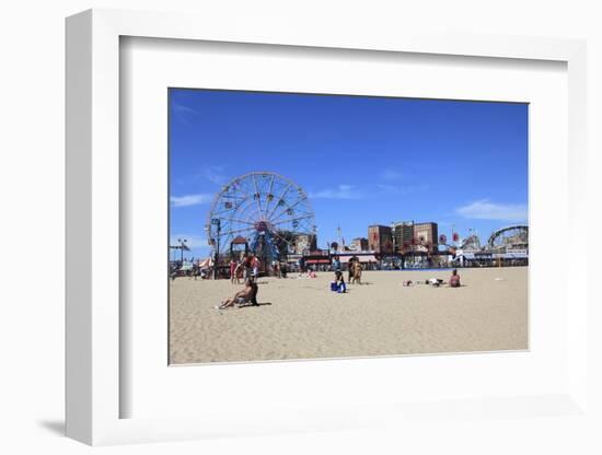 Beach, Coney Island, Brooklyn, New York City, United States of America, North America-Wendy Connett-Framed Photographic Print