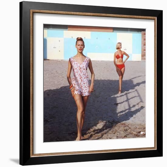 Beach Fashions-Gordon Parks-Framed Photographic Print