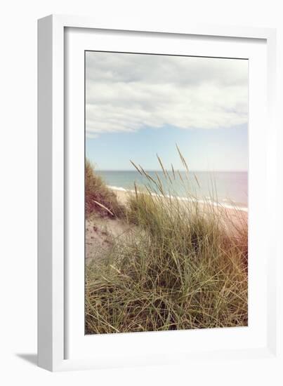 Beach Memories-Sarah Gardner-Framed Art Print