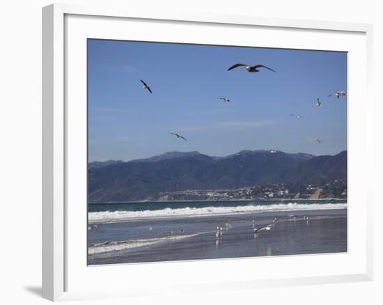 Beach, Santa Monica, Malibu Mountains, Los Angeles, California-Wendy Connett-Framed Photographic Print