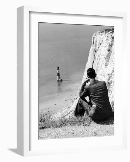 Beachy Head 1936-Sunday Mirror-Framed Photographic Print
