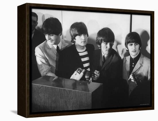 Beatles' at Press Conference in San Francisco Airport-Bill Ray-Framed Premier Image Canvas