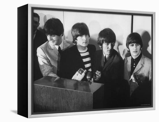 Beatles' at Press Conference in San Francisco Airport-Bill Ray-Framed Premier Image Canvas