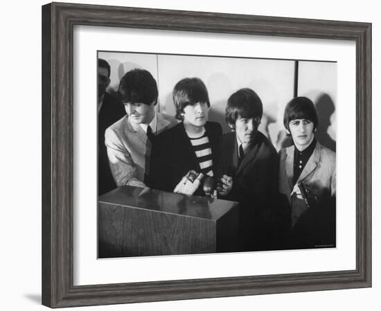 Beatles' at Press Conference in San Francisco Airport-Bill Ray-Framed Premium Photographic Print