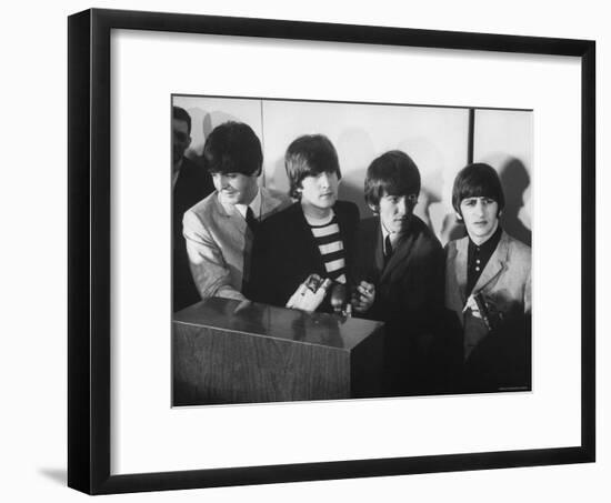 Beatles' at Press Conference in San Francisco Airport-Bill Ray-Framed Premium Photographic Print