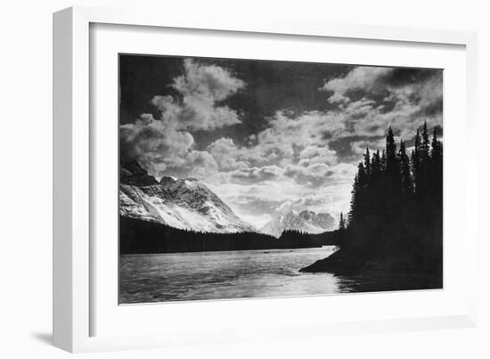 Beautiful Alaskan Mountains Photograph - Alaska-Lantern Press-Framed Art Print