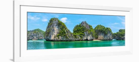 Beautiful Panorama of Halong Bay-photoroman-Framed Photographic Print