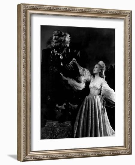 Beauty and the Beast, (aka 'Belle Et La Bête, La'), Jean Marais, Josette Day, 1946-null-Framed Photo