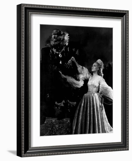 Beauty and the Beast, (aka 'Belle Et La Bête, La'), Jean Marais, Josette Day, 1946-null-Framed Photo