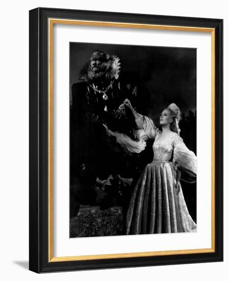 Beauty and the Beast, (aka 'Belle Et La Bête, La'), Jean Marais, Josette Day, 1946-null-Framed Photo