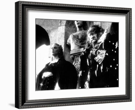 Beauty and the Beast, Josette Day, Jean Marais, 1946-null-Framed Photo