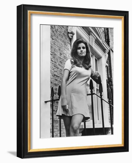 Bedazzled, Raquel Welch, 1967-null-Framed Photo