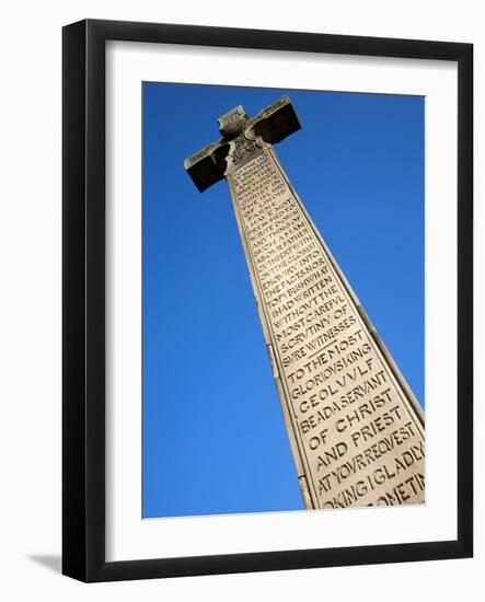 Bedes Memorial Cross, Roker, Sunderland, Tyne and Wear, England, United Kingdom, Europe-Mark Sunderland-Framed Photographic Print