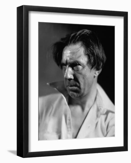 Bela Lugosi, 1935-null-Framed Photographic Print