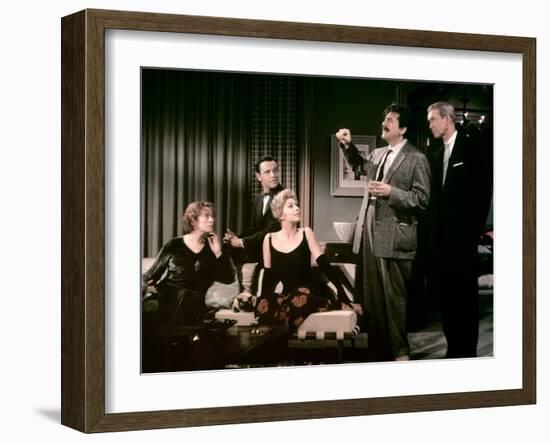BELL, BOOK AND CANDLE, 1958 directed by RICHARD QUINE Elsa Lanchester, Jack Lemmon, Kim Novak, Erni-null-Framed Photo
