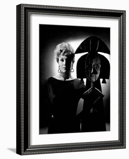 Bell, Book, and Candle, Kim Novak, 1958-null-Framed Photo