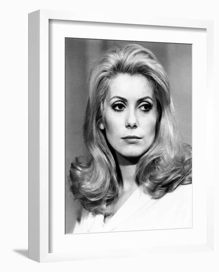 Belle De Jour, Catherine Deneuve, 1967-null-Framed Photo