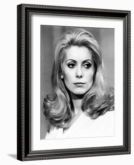 Belle De Jour, Catherine Deneuve, 1967-null-Framed Photo