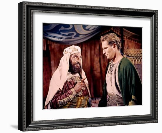 BEN-HUR, 1959 directed by WILLIAM WYLER Hugh Griffith and Charlton Heston (photo)-null-Framed Photo