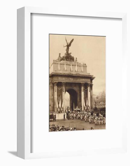 'Beneath the Quadriga', May 12 1937-Unknown-Framed Photographic Print