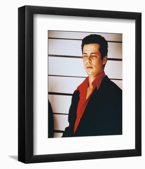 Benicio Del Toro - The Usual Suspects-null-Framed Photo