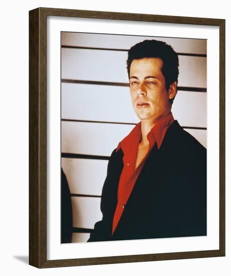 Benicio Del Toro - The Usual Suspects-null-Framed Photo