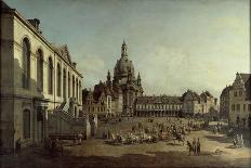 View of the Neumarkt in Dresden from the Jüdenhofe, 1749-Bernardo Bellotto-Giclee Print