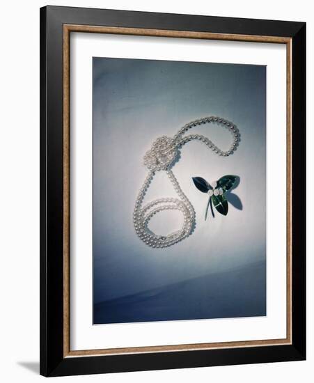 Best Selling Christmas Gifts - Pearl Necklace-Nina Leen-Framed Photographic Print