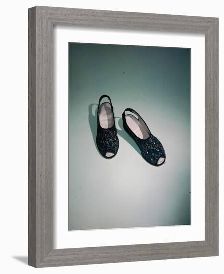 Best Selling Christmas Gifts - Peephole Shoes-Nina Leen-Framed Photographic Print