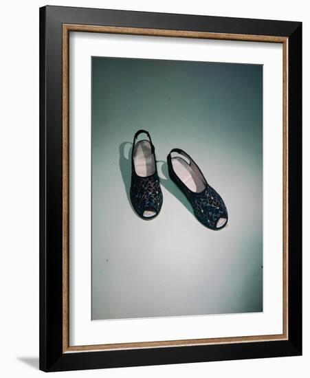 Best Selling Christmas Gifts - Peephole Shoes-Nina Leen-Framed Photographic Print