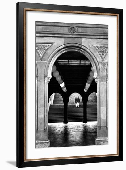 Bethesda Couple, Central Park, NYC-Jeff Pica-Framed Photographic Print