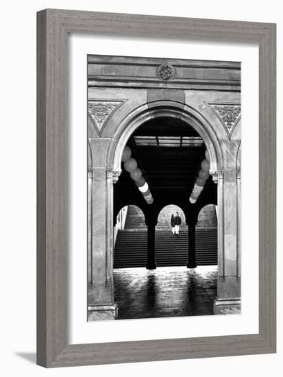 Bethesda Couple, Central Park, NYC-Jeff Pica-Framed Photographic Print