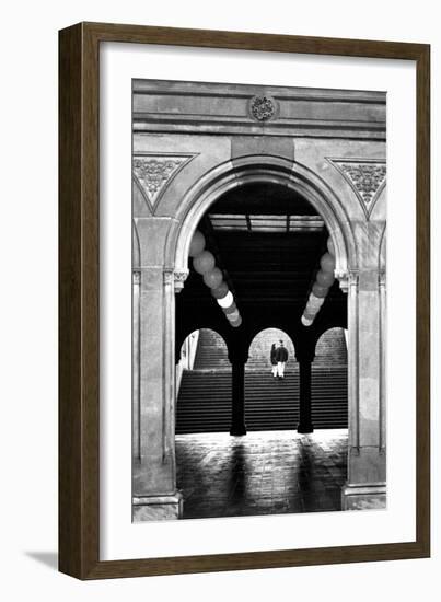 Bethesda Couple, Central Park, NYC-Jeff Pica-Framed Photographic Print