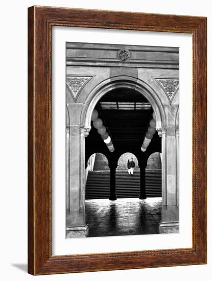 Bethesda Couple, Central Park, NYC-Jeff Pica-Framed Photographic Print