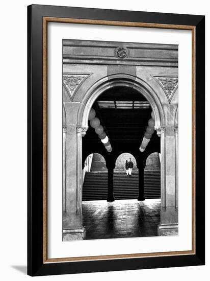 Bethesda Couple, Central Park, NYC-Jeff Pica-Framed Photographic Print