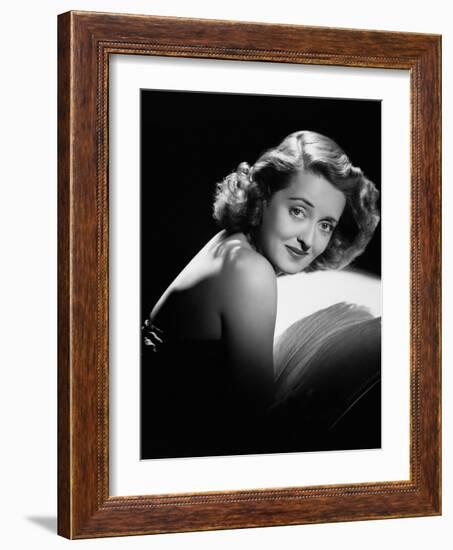 Bette Davis, 1940-null-Framed Photographic Print