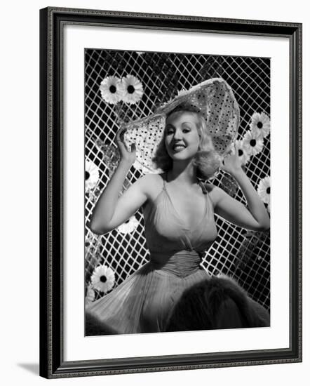Betty Grable, 1938-null-Framed Photo