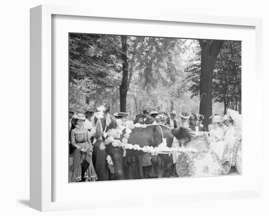 Bi-Centenary Celebration, Floral Parade, Carriage of Mrs. F.F. Ingram, Detroit, Mich.-null-Framed Photo