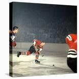 Hockey: Chicago Blackhawks Bobby Hull No.9 in Action, Shooting vs. NY Rangers-Bill Eppridge-Premier Image Canvas