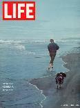 Robert F. Kennedy Running on the Beach with His Dog Freckles-Bill Eppridge-Photographic Print
