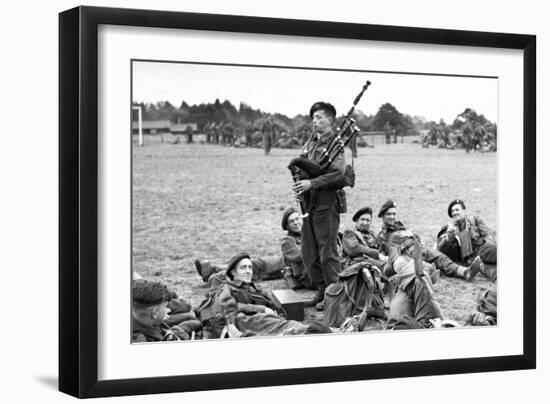 Bill Millin-American Photographer-Framed Photographic Print