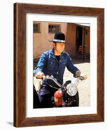 Billy Jack, Tom Laughlin, 1971-null-Framed Photo