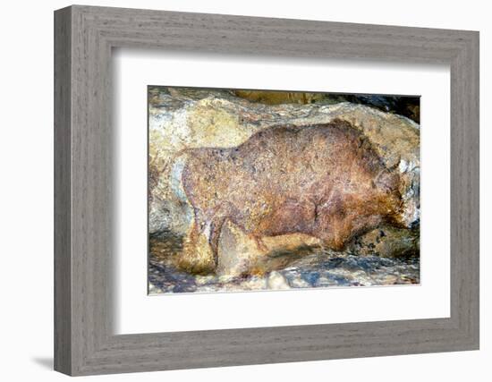 Bison in Font De Gaume, c.25,000 B.C.-Prehistoric-Framed Photographic Print