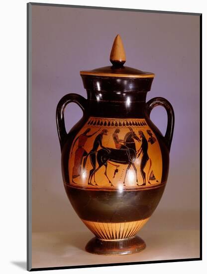 Black painted Athenian amphora with scene from the cult of Dionysus-Werner Forman-Mounted Giclee Print