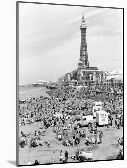 Blackpool tower, 1894-Unknown-Mounted Photographic Print