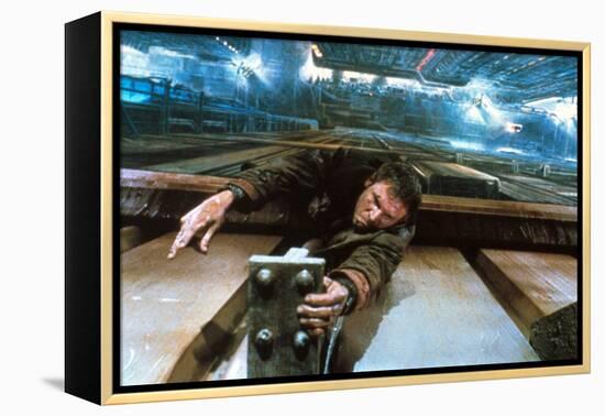 BLADE RUNNER, 1981 directed by RIDLEY SCOTT Harrison Ford (photo)-null-Framed Stretched Canvas