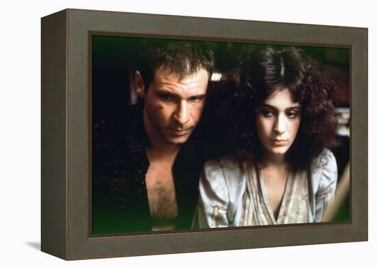 BLADE RUNNER, 1981 directed by RIDLEY SCOTT Harrison Ford / Sean Young (photo)-null-Framed Stretched Canvas