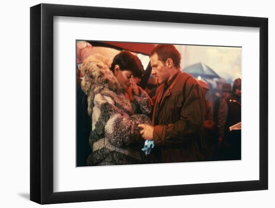 BLADE RUNNER, 1981 directed by RIDLEY SCOTT Sean Young / Harrison Ford (photo)-null-Framed Photo